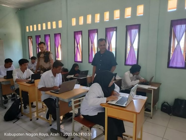 Sebanyak 63 Gampong dalam kabupaten Nagan Raya Minggu (11/06/23) menggelar seleksi perangkat Gampong guna mengisi jabatan perangkat Gampong baru sesuai peningkatan status klasifikasi Jenis Gampong di Kabupaten Nagan Raya Tahun 2023