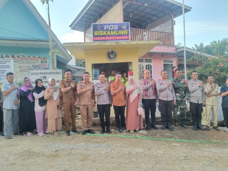 Polres Simalungun melakukan penilaian poskamling / perlombaan di Nagori Buntu Turunan Kecamatan Hatonduhan