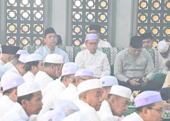 Kapolresta Palangka Raya Kombes Pol Andiyatna, S.I.K., M.H. menghadiri acara Peringatan Maulidurrasul sekaligus Milad Pondok Pesantren Tanwirul Muslimin ke-2 yang digelar di Jalan Talawang Raya, Kelurahan Langkai, Kecamatan Pahandut